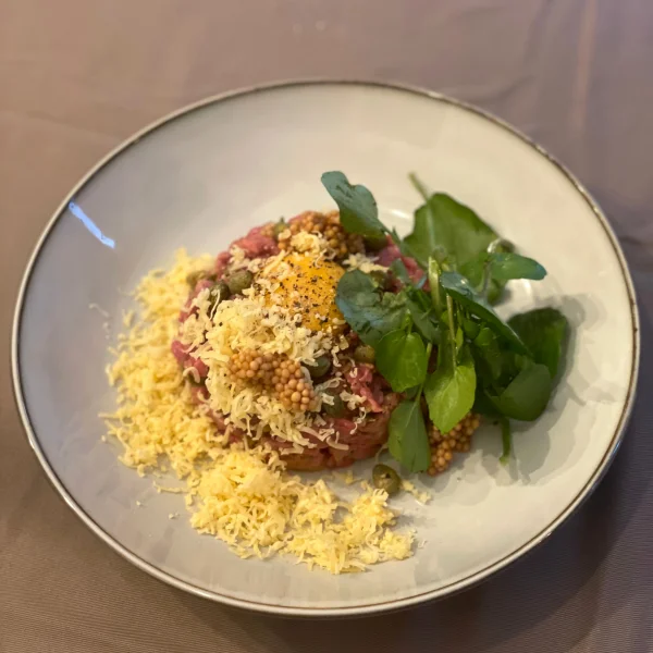 Steak-tartaar-600x600-1.png
